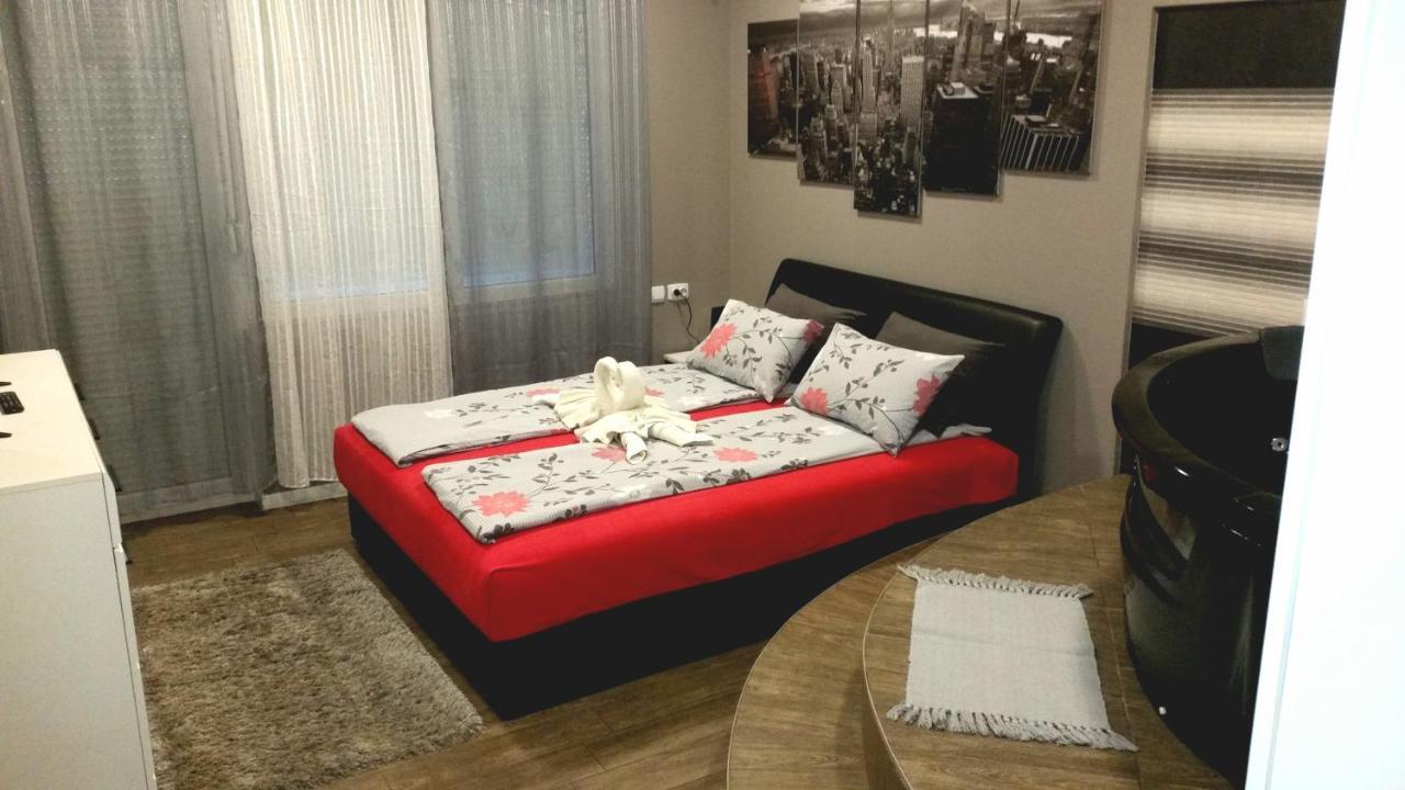 Ceca Apartman Ниш Экстерьер фото