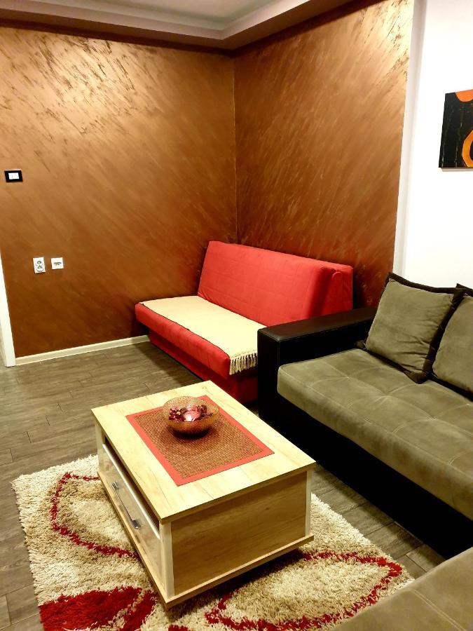 Ceca Apartman Ниш Экстерьер фото